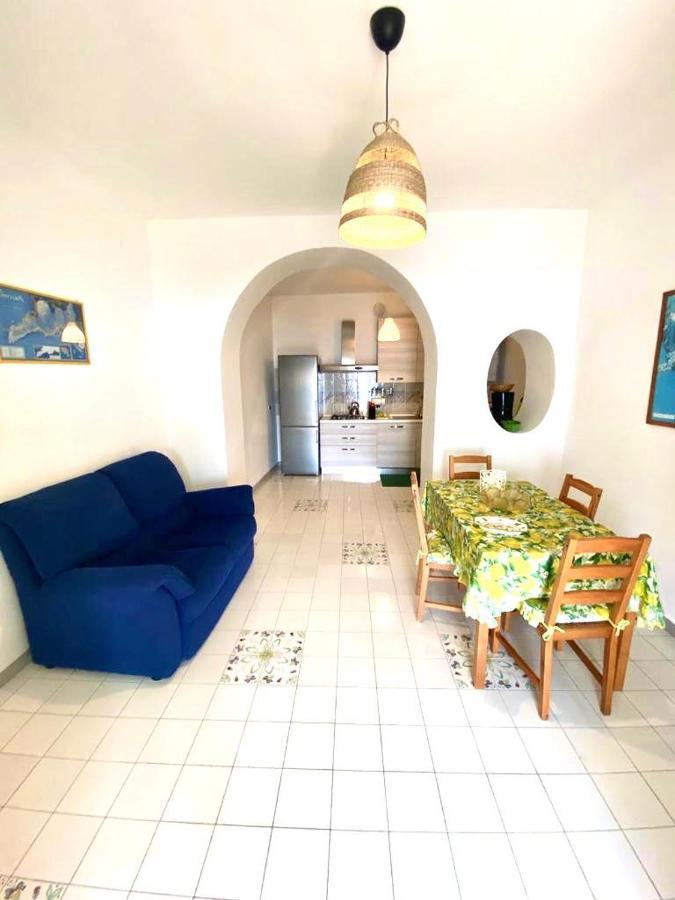 Villa Carmela كونكا دي ماريني الغرفة الصورة