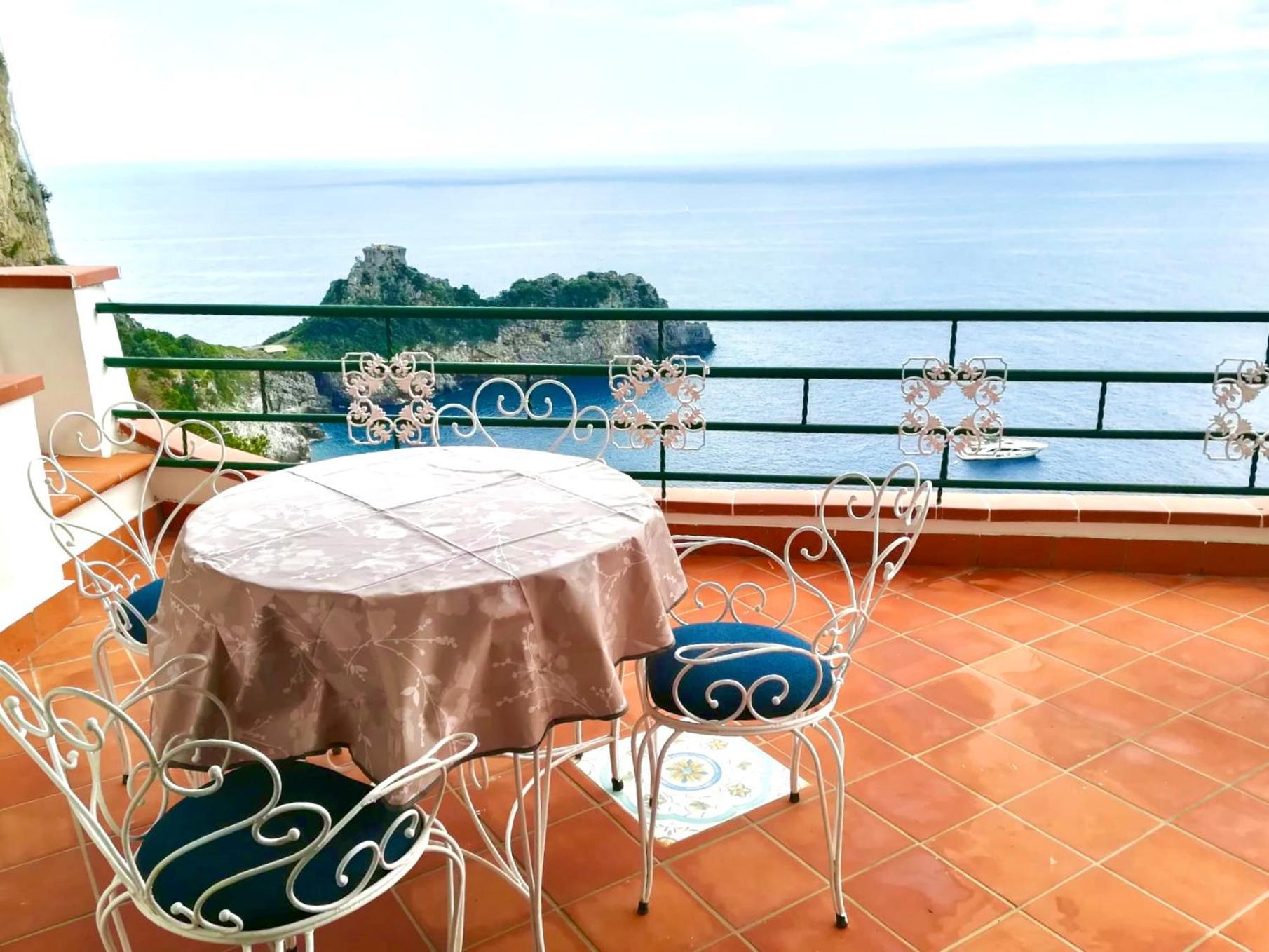 Villa Carmela كونكا دي ماريني الغرفة الصورة